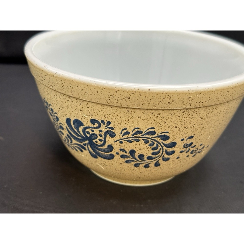 PYREX Small Mixing Bowl Homestead Pattern 401, 1.5pt-750ml - Picture 2 of 4